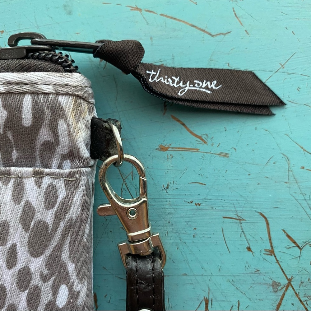 Thirty-One Wristlet Wallet Animal Print
